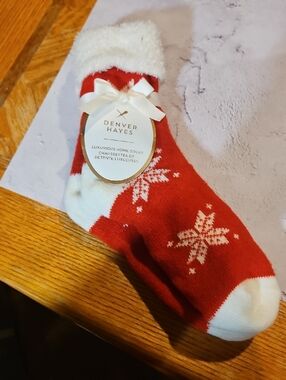 🌟3/$25🌟 Denver Hayes Red and White Holiday Plush Socks with Faux-Fur Cuff